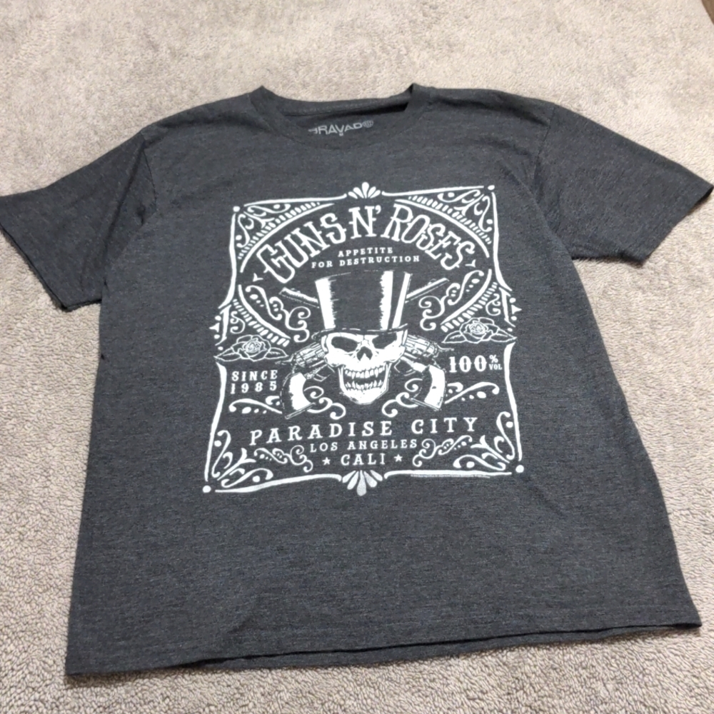 Guns n Roses Graphic Rock Band TShirt Medium